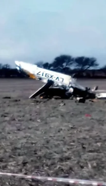 Tragedia en San Luis: una avioneta cayó sobre un campo y murió el piloto