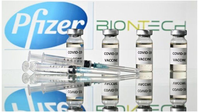 La vacuna de Pfizer y BioNtech fue aprobada en Gran Bretaña, que la aplicaría desde la próxima semana