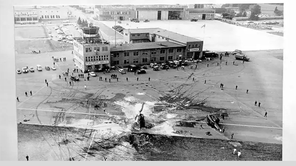 Vista aérea del aeropuerto de Fürstenfeldbruck, luego del enfrentamiento con los terroristas palestinos que asesinaron a 11 israelíes (Foto: Archivo)