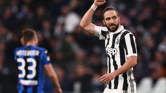 El gol de Gonzalo Higuaín para que Juventus le gane a Atalanta y saque más ventaja en la cima de la Serie A