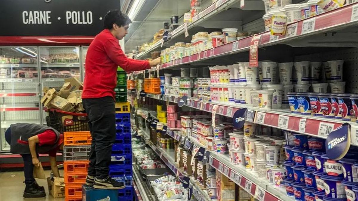 Comercio cierra su acuerdo paritario con un sueldo básico de $926 mil para octubre