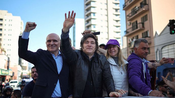 El Gobierno presenta una denuncia por atentado contra Milei, pero evita usar la figura de magnicidio