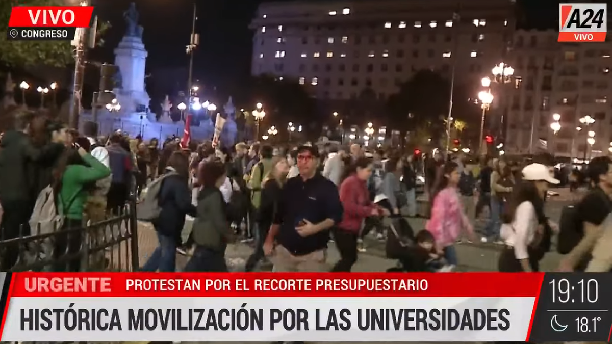 Marcha universitaria: La educación nos salva y nos hace libres. (Foto: captura)