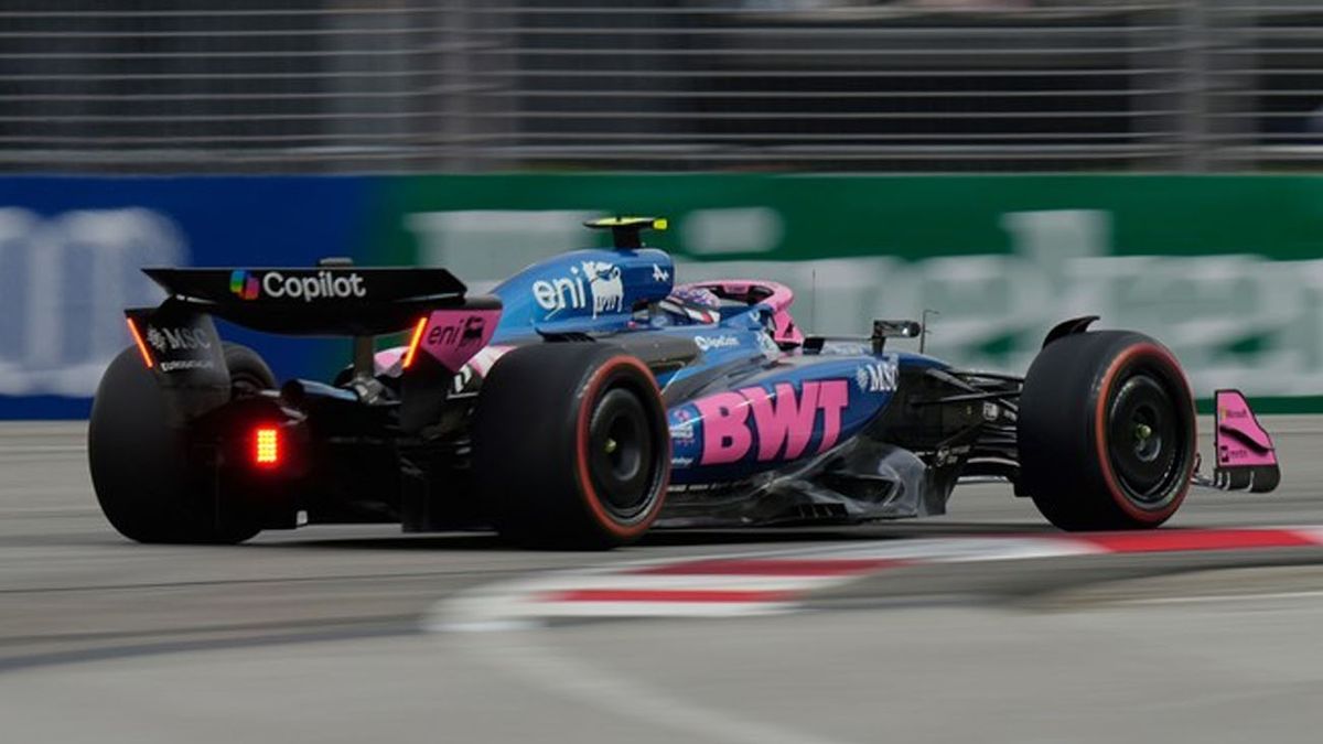 Franco Colapinto largó 16° en el GP de Singapur y busca sus primeros puntos en la F1