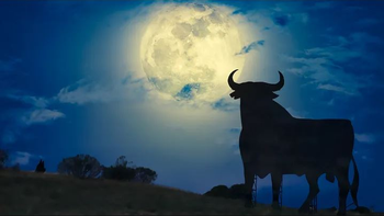 Luna llena en Tauro: Los 4 signos que cuando lo que te cuesta soltar, también te cuidan