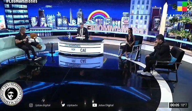 En la noche del viernes Cae pasó por el programa América TV, Los Mammones.