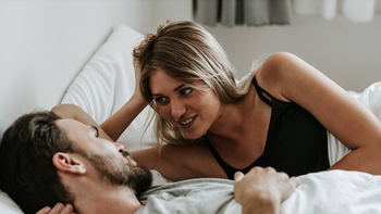 Qué significa el sueño donde tenés intimidad con un desconocido: deseo, vacío o algo más profundo