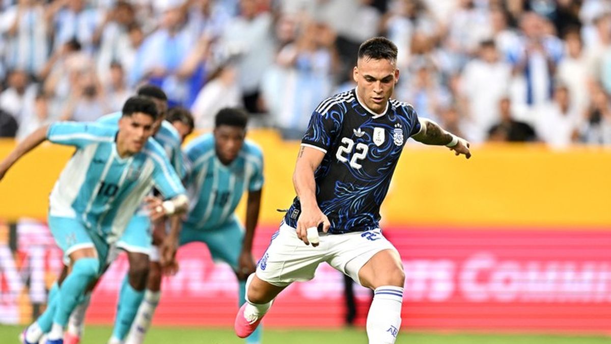 Lautaro convirtió de penal (Reuters).