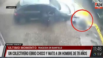 Banfield: así un colectivero ebrio chocó y mató a un hombre. (Captura de Tv) Banfield: así un colectivero ebrio chocó y mató a un hombre. (Captura de Tv)