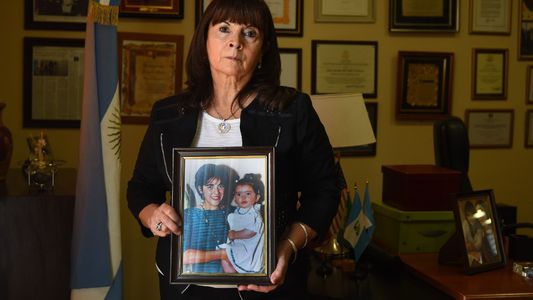 El dolor de una madre que busca hace 23 años a su hija: Fue un puñal en el pecho