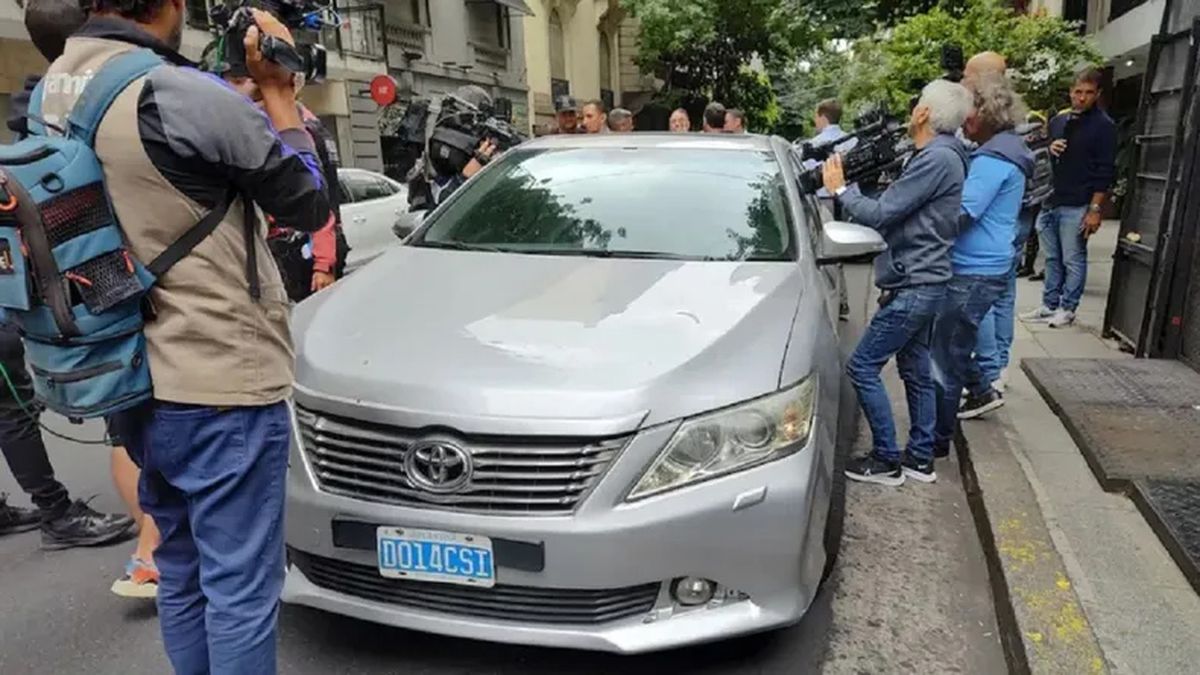 El Gobierno confirmó un tenso cruce con la Embajada de Rusia.