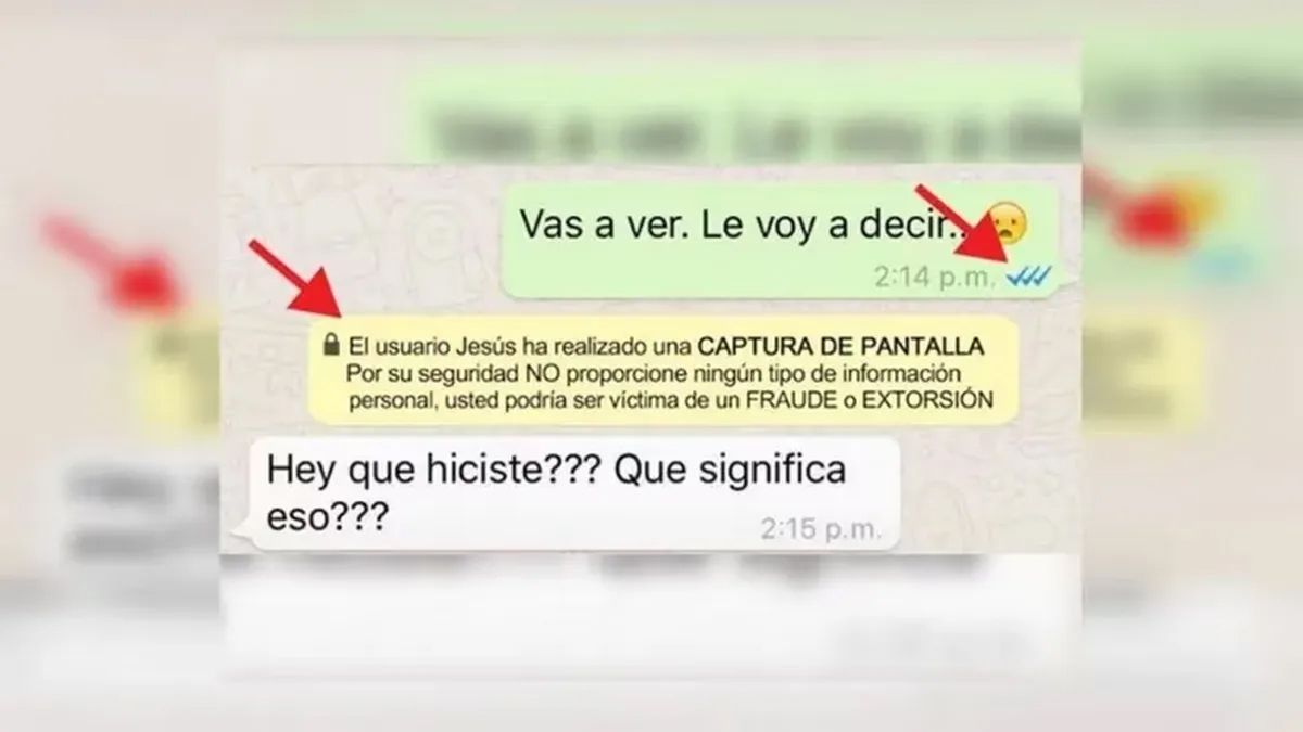 Tercer tilde azul de WhatsApp