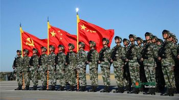 El cómico video de unos soldados chinos bailando a 5.200 metros de altitud