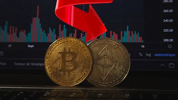 ¿Otra burbuja? El precio del Bitcoin cayó más de un 6% en las últimas 24 horas