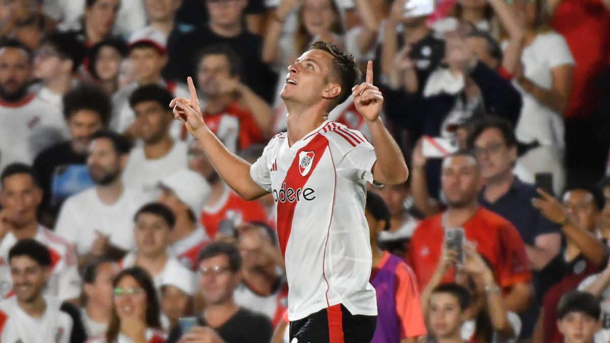 Galoppo y su primer gol en River. 