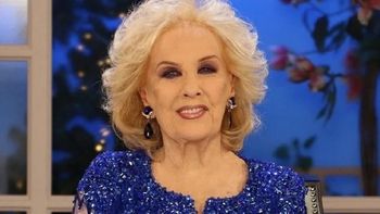 La espantosa estatua en homenaje a Mirtha Legrand que hicieron en Villa Cañás