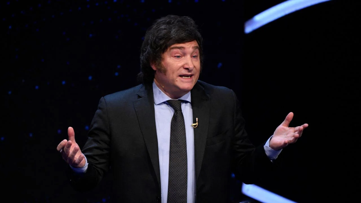 Javier Milei durante el último debate presidencial de cara al balotaje del domingo con Sergio Massa (Foto: Telam).