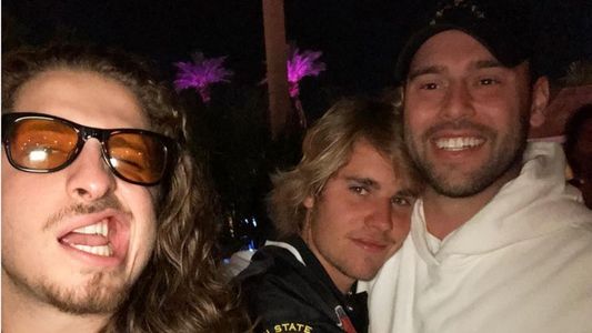 Justin Bieber defendió, a las trompadas, a una dama en apuros