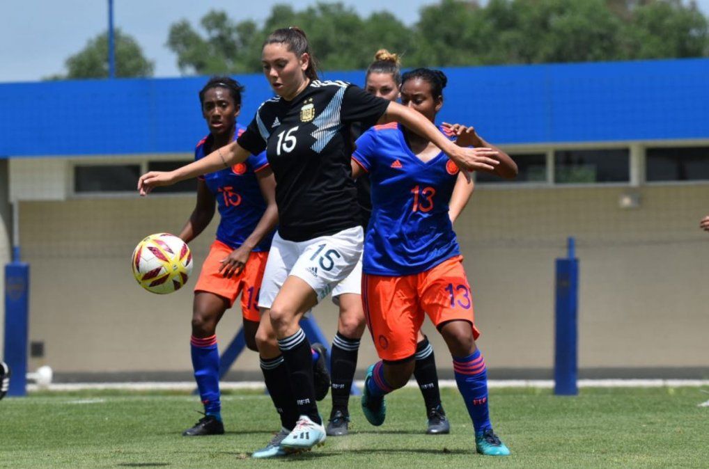 Con un doblete de Milagros Menéndez, Argentina empató 2-2 ante Colombia en un amistoso disputado en Ezeiza
