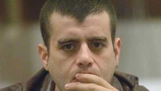 Carlitos Nair, libre tras ser detenido en la puerta de América