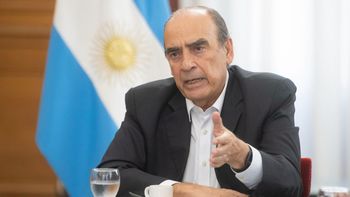 Francos apuntó contra Tierra del Fuego y confirmó por qué se demora el blanqueo de los dólares en el colchón
