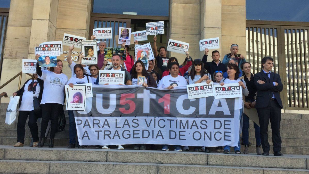 El mensaje de los familiares de la Tragedia de Once ante la muerte del juez Bonadio