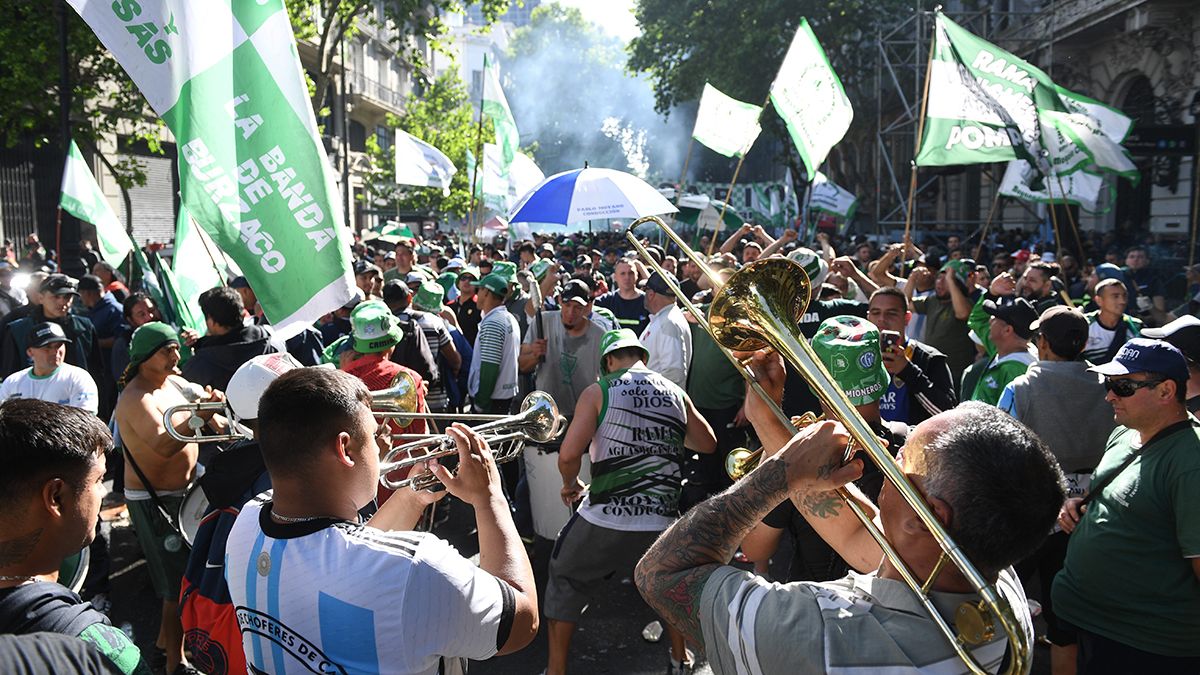 Así se vivió el Día de la Lealtad en la Plaza de Mayo. (Foto: Télam)