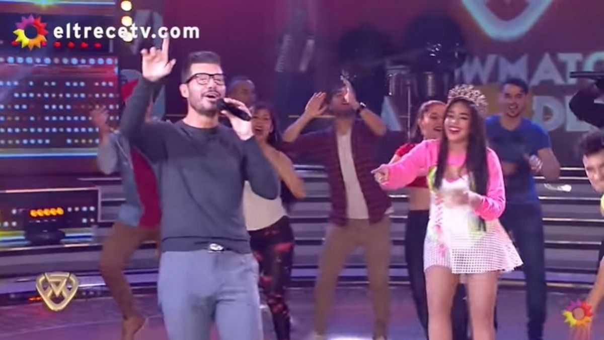 Tinelli armó un boliche para bailar con Guillermina Valdes