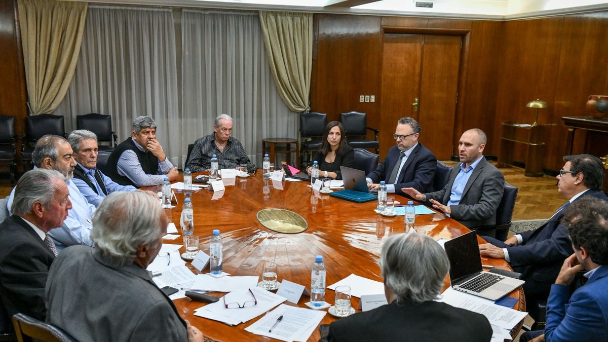 El Gobierno adelantó los aumentos al Salario Mínimo