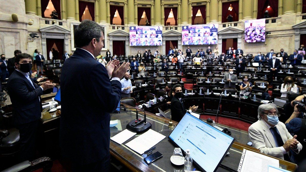 Diputados: oficialismo y oposición negocian protocolos y proyectos para sesionar antes del 30 de enero