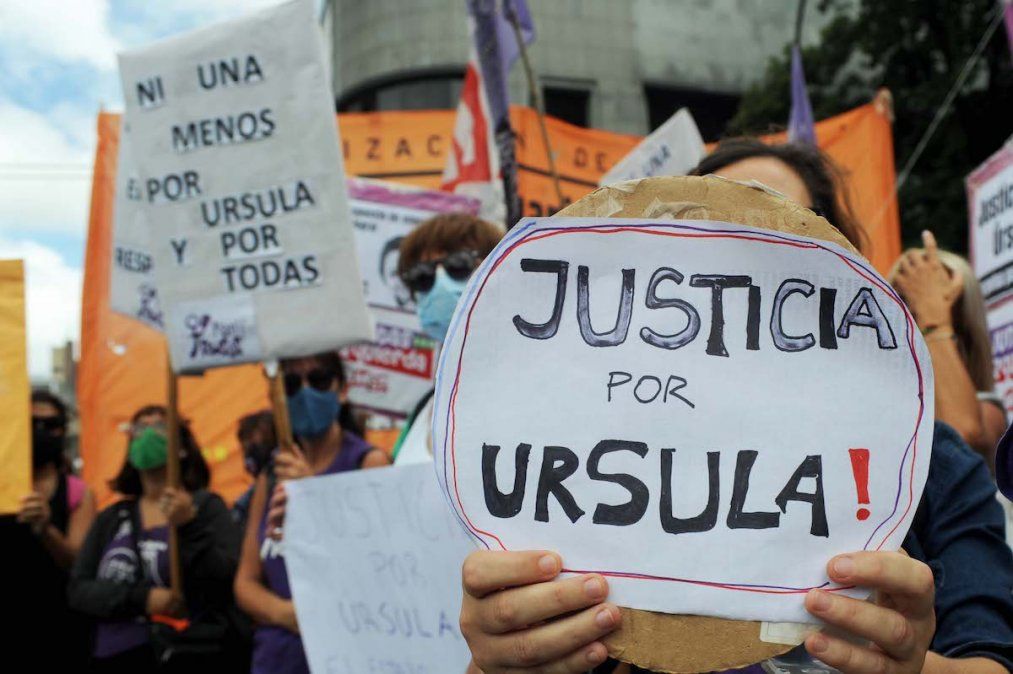 Femicidio: la autopsia confirmó que Úrsula fue asesinada de 15 puñaladas con un cuchillo