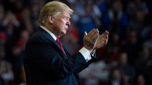 Los republicanos de Trump mantuvieron el control del Senado, pero los demócratas recuperaron Diputados