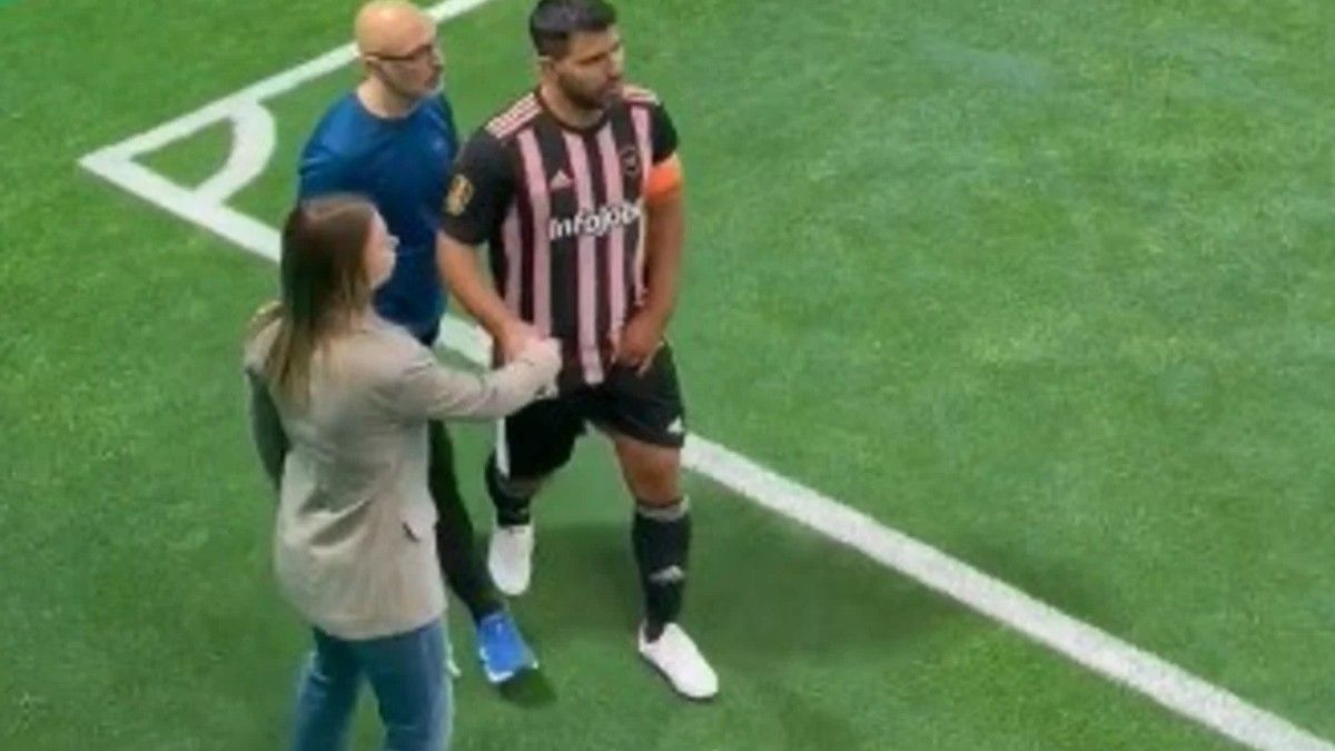 La lesión del Kun Agüero en la Kings League (Foto: captura de video).