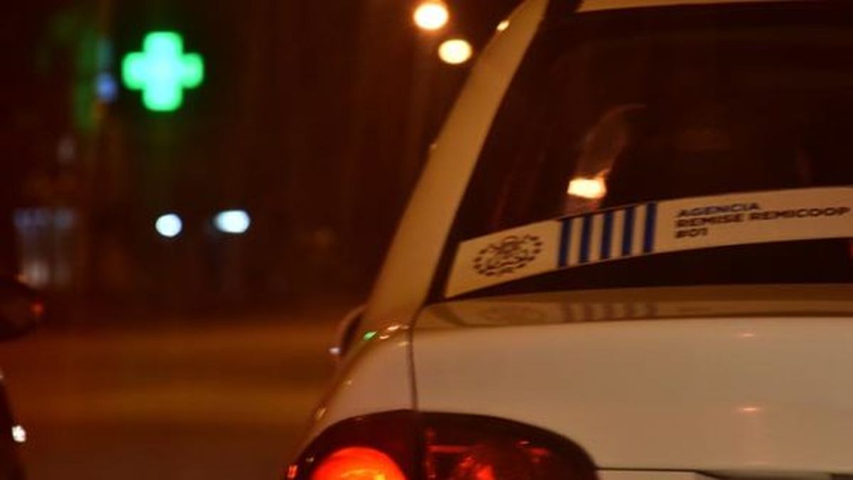 Un remisero fue asesinado de un tiro en el pecho por dos hombres mientras iba por un pasajero.&nbsp;