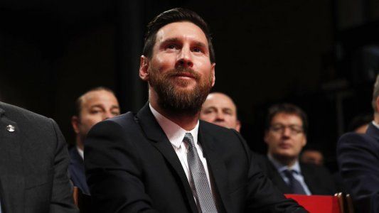 Balón de Oro: el look de Lionel Messi para la gala que se llevó a cabo en París