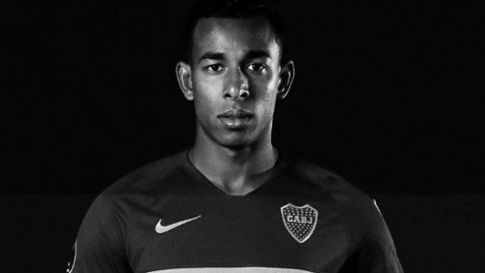 Violencia de género: le prohibieron la salida del país a Villa, la figura de Boca denunciada por su novia