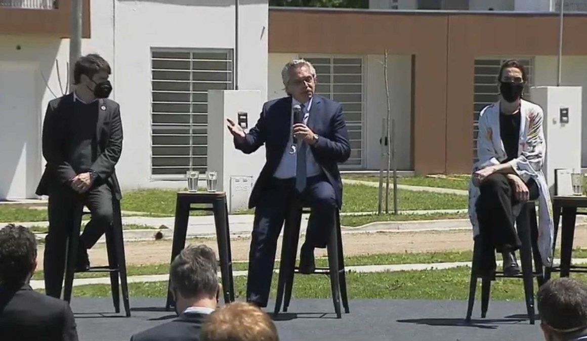 Alberto Fernández: Devaluar es muy fácil, pero es una máquina de generar pobreza