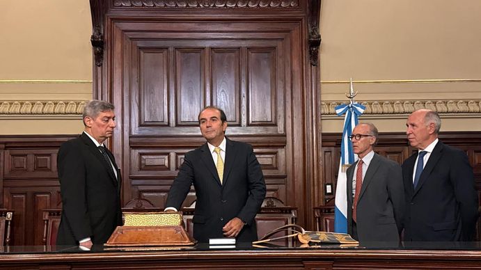 La Corte le tomó juramento a García-Mansilla y posterga la decisión sobre Lijo