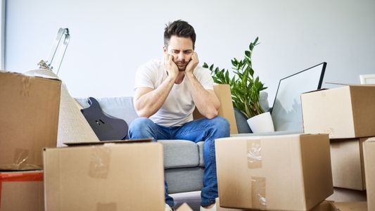 Cuánto dinero hace falta para alquilar e irse a vivir solo: uno por uno, todos los gastos