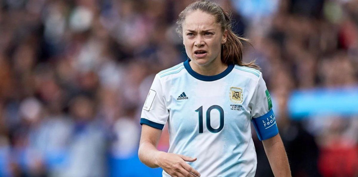 Estefanía Banini: Si Borrello me llamara para volver a la Selección Argentina, le diría que no
