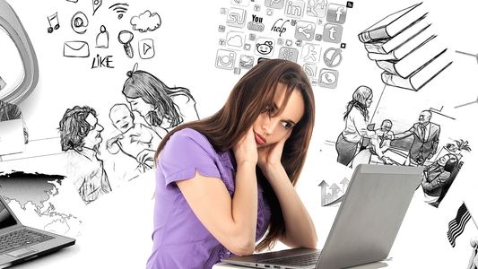 Quemadas por el trabajo: ¿qué es el burnout y por qué afecta más a las mujeres que a los hombres?