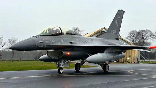 Así será el sobrevuelo histórico de los aviones F-16 en Buenos Aires: horarios y recorrido