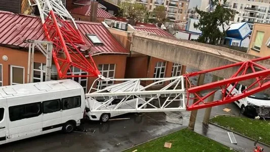 Un tornado devastador deja un muerto y varios heridos: las imágenes del caos