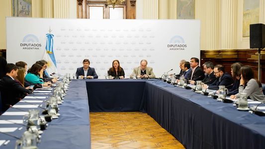 Presupuesto 2023: Cecilia Moreau se reunió con los jefes de bloques de Diputados para consensuar su tratamiento