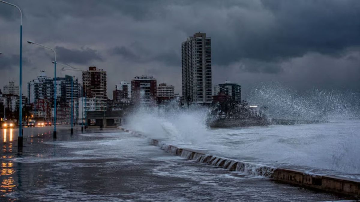 Temporal y alerta meteorológica en la provincia de Buenos Aires: suspendieron las clases en varios municipios