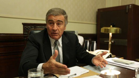 Aguad dijo que hay un sólo buque que podría sostener la nueva tecnología de búsqueda y que está en reparación