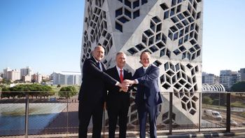 Cumbre de gobernadores del PJ. Juan Schiaretti, Omar Perotti y Gustavo Bordet. ¿Un nuevo polo de poder de cara a la interna del Frente de Todos?. Foto: Gobernación de Córdoba.