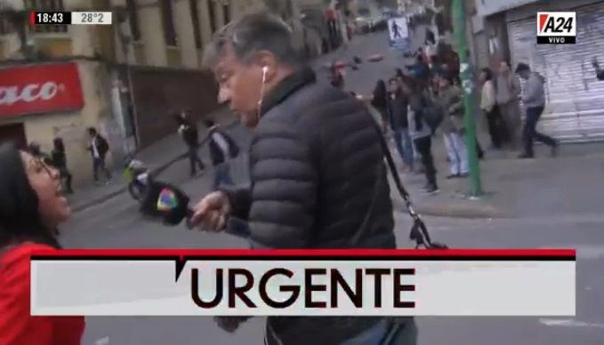 Bolivia: amenazan a la prensa extranjera y la embajada rescata a los periodistas argentinos