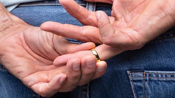 Infiel: encontró a su prometido con otra mujer minutos antes de su casamiento