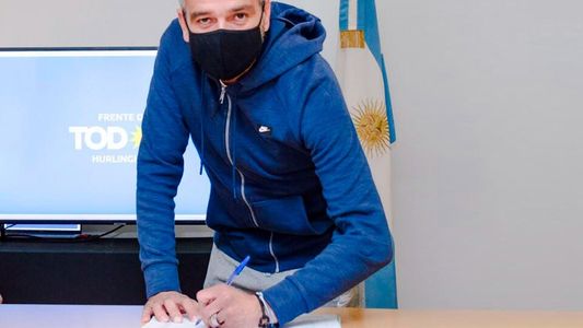 Planes sociales por trabajo: El Gobierno garantiza salario básico y negocia sector por sector